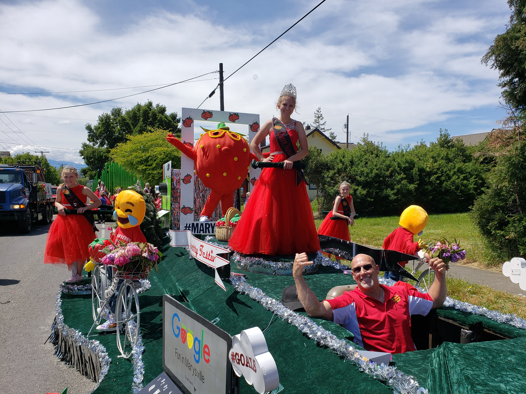 Grand Parade ⋆ Marysville Strawberry Festival